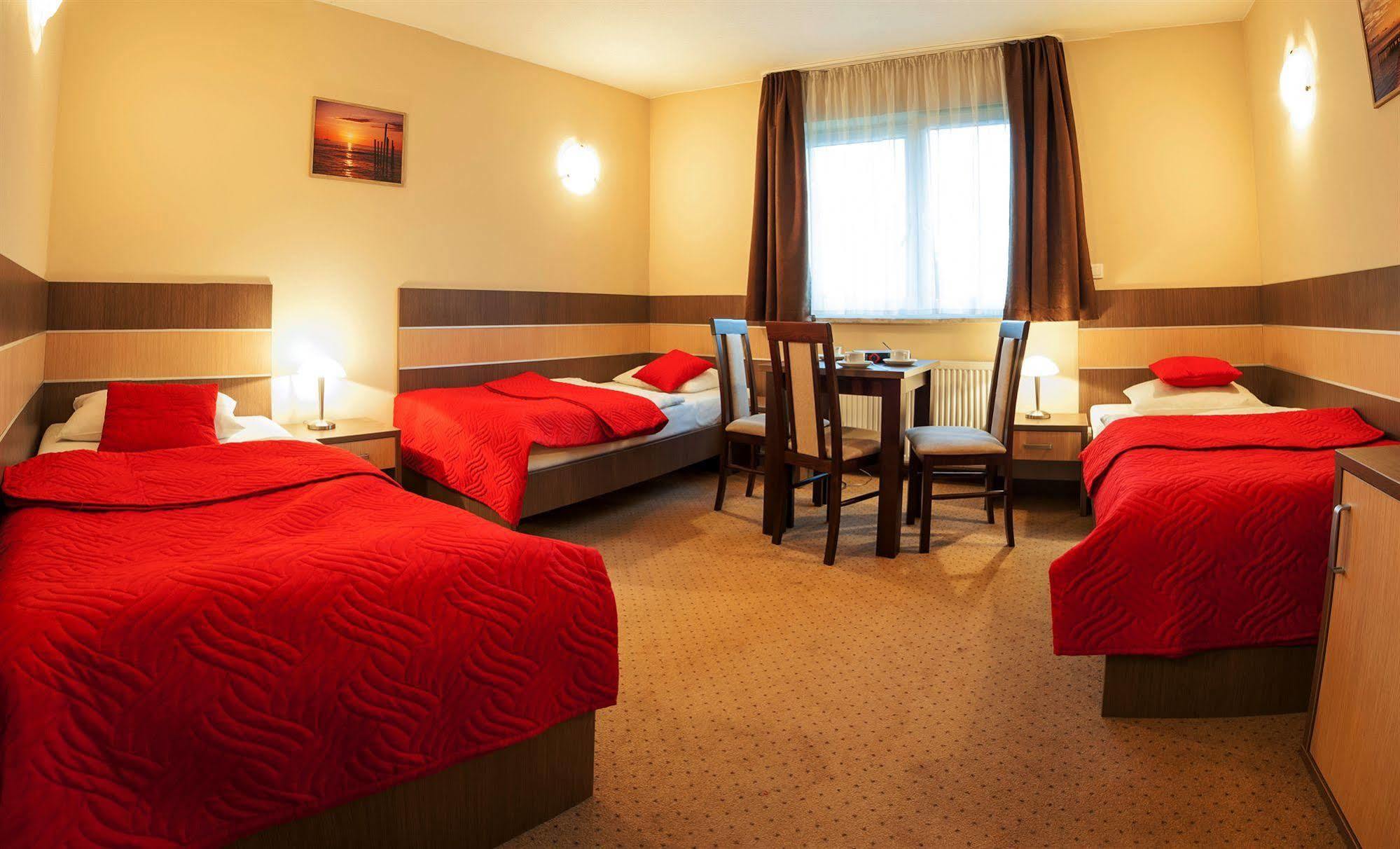Hotel Sleep Wrocław Exteriör bild