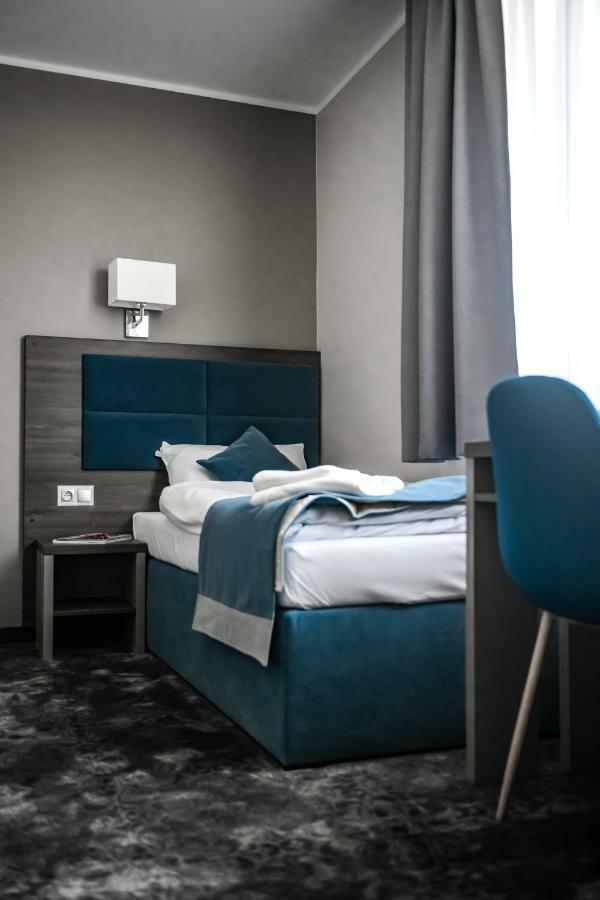 Hotel Sleep Wrocław Exteriör bild